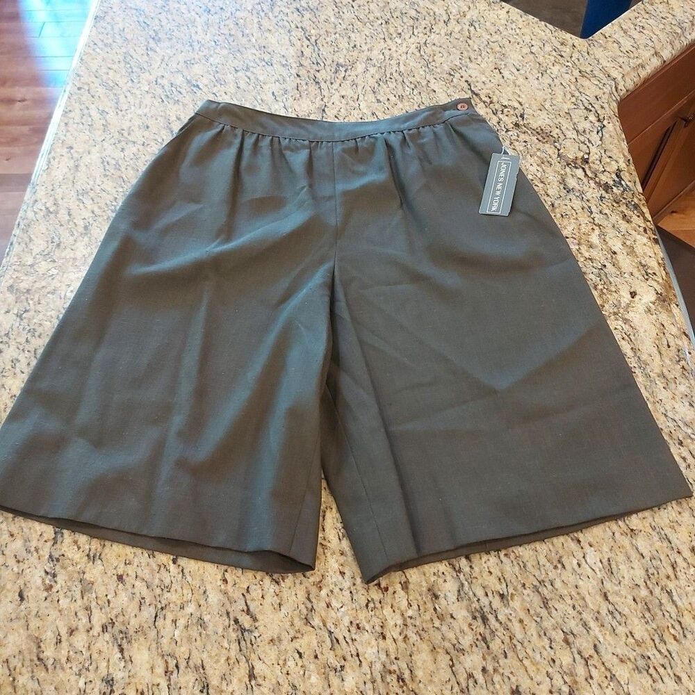 JONES NEW YORK Women's Dress Shorts Size 14 (31x13) Green NWT Vintage
